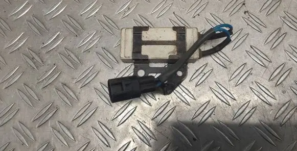 Coolant fan relay