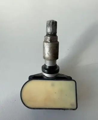 Mercedes-Benz E W213 Tire pressure sensor A0009057205