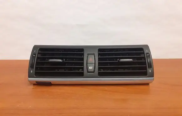 BMW X5 E70 Dashboard air vent grill cover trim 6722 9220101