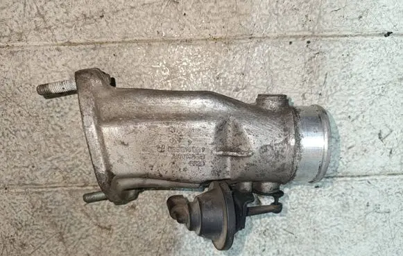 Audi A6 S6 C5 4B Throttle valve 4B0145950P