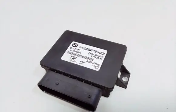 BMW i8 Rear brake EMF control unit/module 6887357 6878143