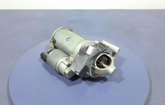 BMW 3 G20 G21 Starter motor 5A33FB9