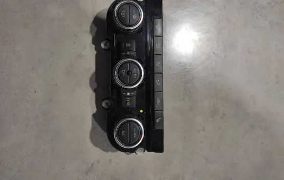 Volkswagen PASSAT B7 Climate control unit 3AA907044BS 5HB01240503