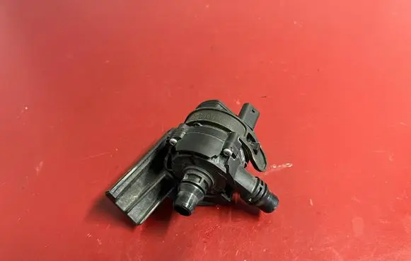 BMW X5 G05 Electric auxiliary coolant/water pump 8486849