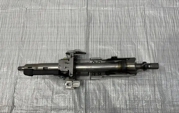 Mercedes-Benz X-class W470 Steering wheel axle 00000