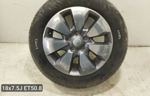 Chrysler Pacifica R18 alloy rim 5SQ16TRMAB