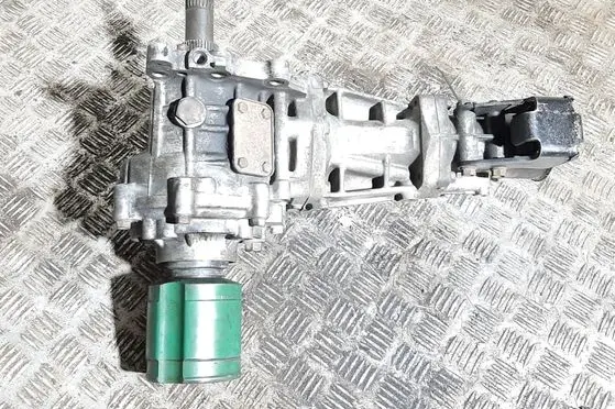Mitsubishi Outlander Gearbox transfer box case 067015