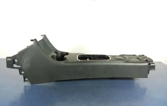 Mitsubishi Outlander Center console 8011B154