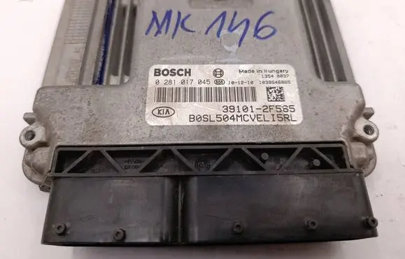 KIA Sportage Engine control unit/module 0281017045 391012F565 1039S46865