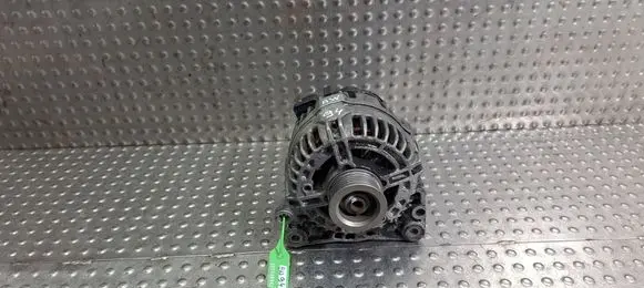 Volkswagen Polo V 6R Generator/alternator 03C903023D