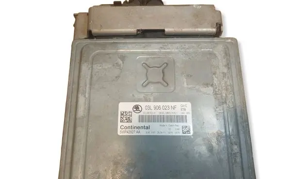 Skoda Octavia Mk2 (1Z) Engine control unit/module ECU 03L906023NF 5WP42927AA 03L906023JH