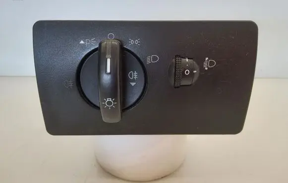 Ford Mondeo Mk III Light switch 1S7T13A024