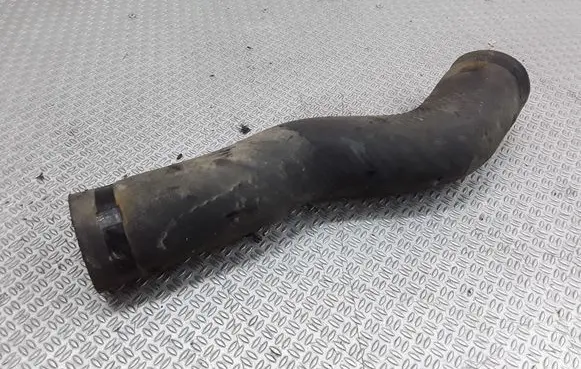 Toyota Avensis T220 Intercooler hose/pipe