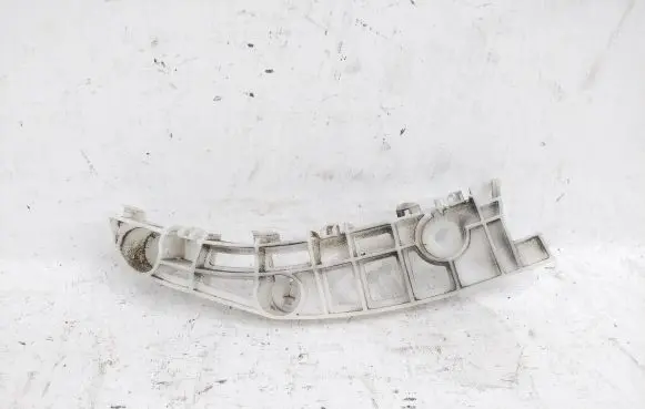 Mitsubishi Outlander Front bumper mounting bracket