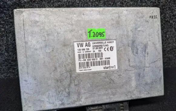 Skoda Octavia Mk2 (1Z) Bluetooth control unit module 1Z0035729