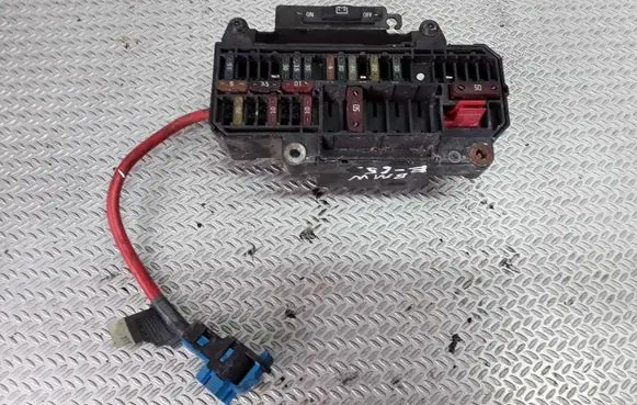 BMW 7 E65 E66 Fuse module