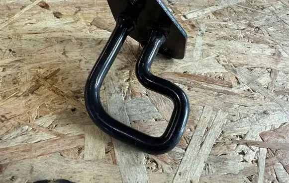 Ford Focus Engine bonnet/hood lock/latch loop/hook 1M5IB62452AA