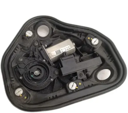 Loading door lock