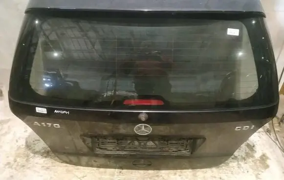 Mercedes-Benz A W168 Tailgate/trunk/boot lid JUODAS