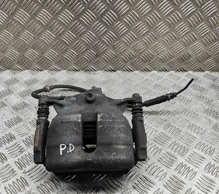 Volkswagen Tiguan Front brake caliper 8V0615124D