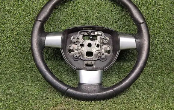 Ford Focus Steering wheel 4M513600 4M513600EKW
