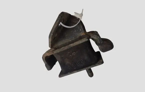 KIA Sorento Engine mount bracket 218123E250