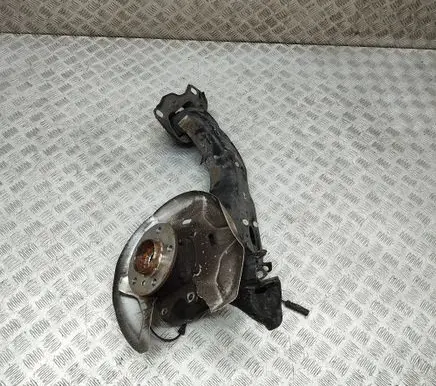 BMW X1 F48 F49 Rear wheel hub 8842880 6851589