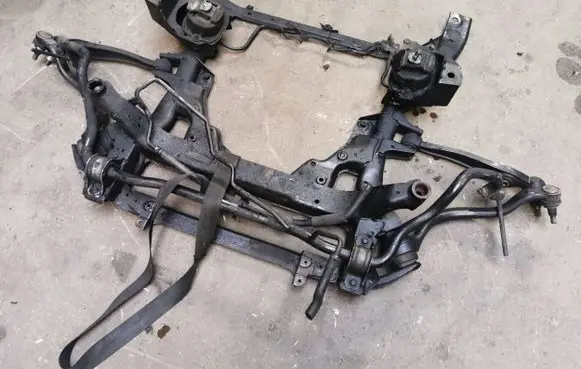 BMW X5 E70 Front subframe P677268105 T7286091