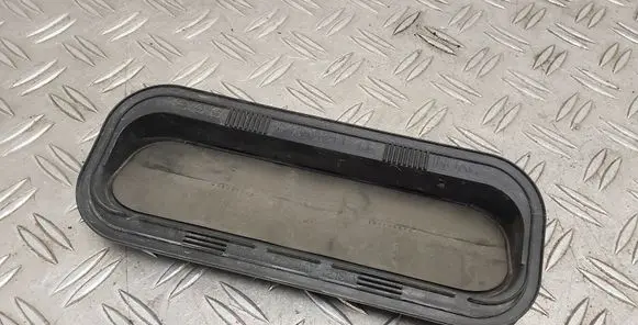 Toyota RAV 4 (XA40) Quarter panel pressure vent 6294012180