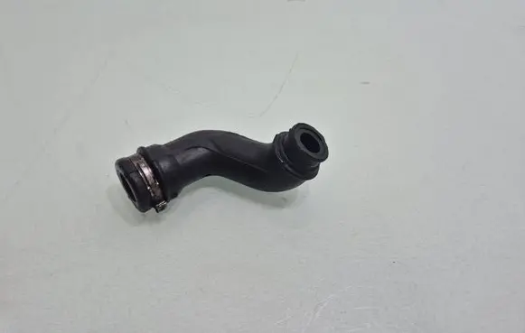 Volvo XC60 Breather hose/pipe 30777567