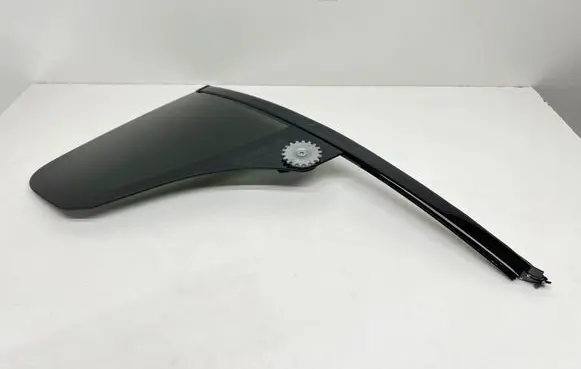 BMW M8 F93 Gran Coupe Rear vent window glass 7484250 7476950