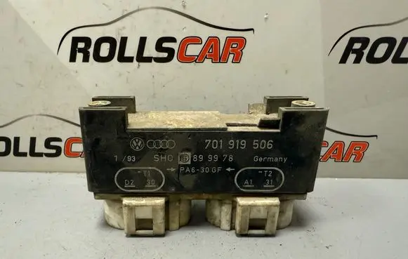 Volkswagen Transporter - Caravelle T4 Coolant fan relay 701919506