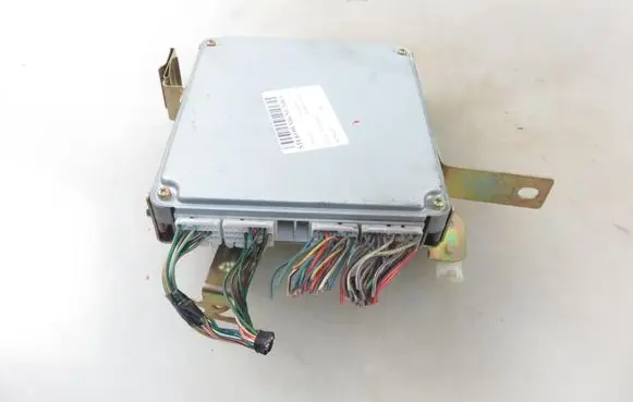 Nissan Primera Engine control unit/module 2758001363 23710AU601