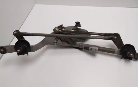 Toyota Auris 150 Front wiper linkage and motor 8511002190