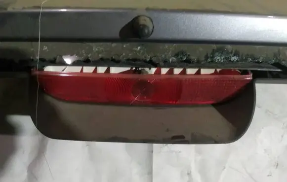 Mazda 3 I Third/center stoplight