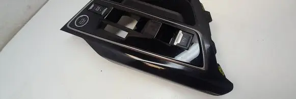 Peugeot 5008 II Gear shifter surround trim plastic 9848700077