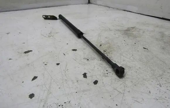 Nissan Micra K14 Tailgate strut 1111