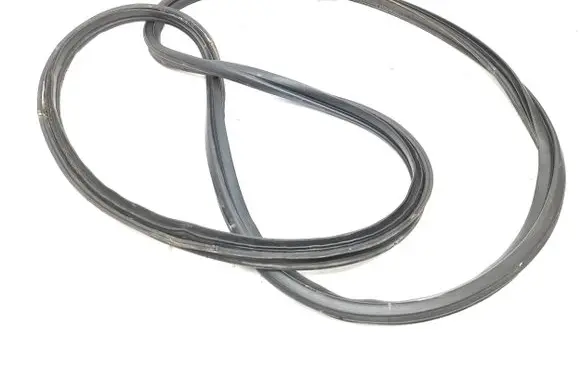 Hyundai Santa Fe Trunk rubber seal (body) 
