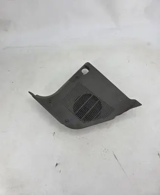 BMW 7 E32 Foot area side trim