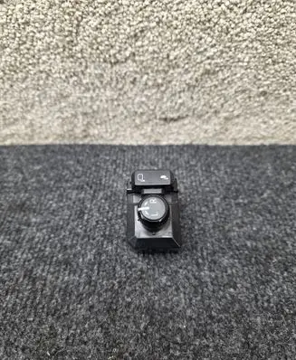 Toyota Hilux VIII Wing mirror switch 2741212N 183741