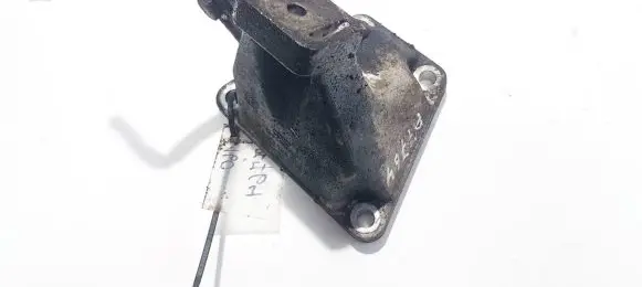 Skoda Superb B5 (3U) Engine mounting bracket 4b0199308e