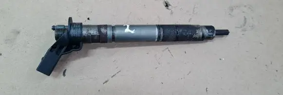 Audi A7 S7 4G Fuel injector 059130277CC