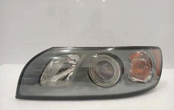 Volvo V50 Headlight/headlamp 30698648 0301198203