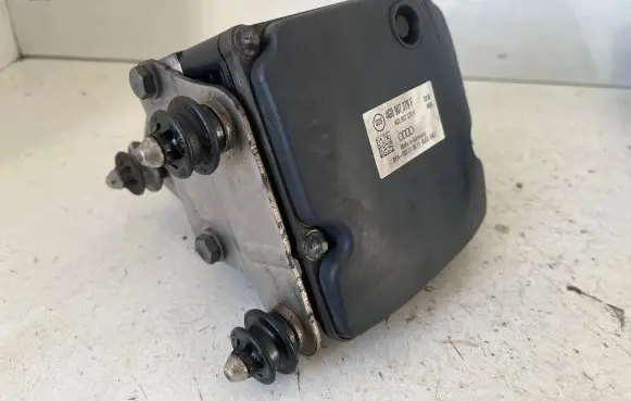 Audi A7 S7 4G ABS Pump 4G0907379F