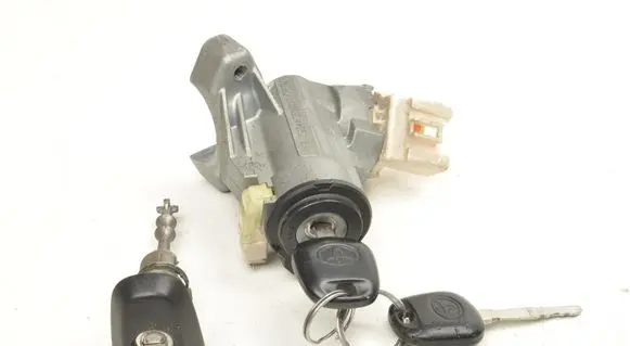 Toyota Yaris Ignition lock N0502241256B