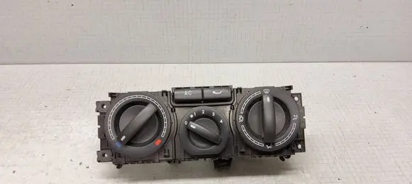 Volkswagen Transporter - Caravelle T5 Air conditioner control unit module 7H0820045A