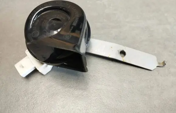 BMW X6 E71 Horn signal 7293736