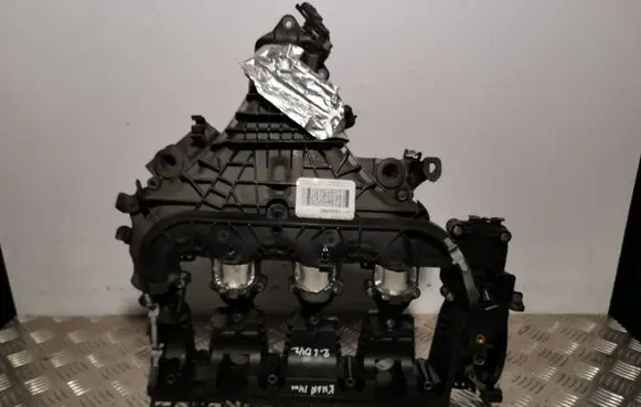 Ford Kuga II Intake manifold 1640492