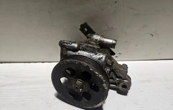 Honda Civic III Power steering pump P02098649D