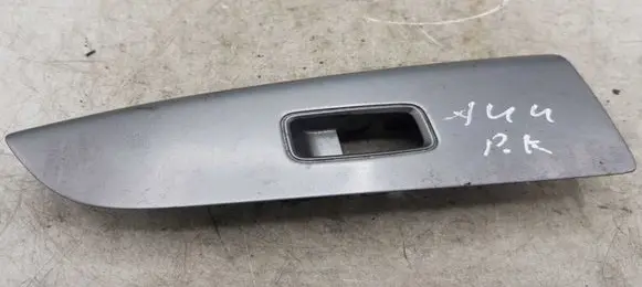 Toyota Land Cruiser (J120) Front door window switch trim 7423260370H 60350L0
